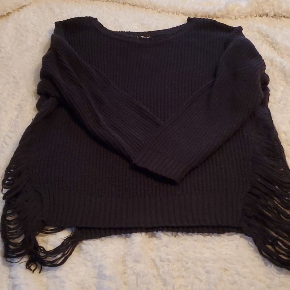Black women's distress sweater